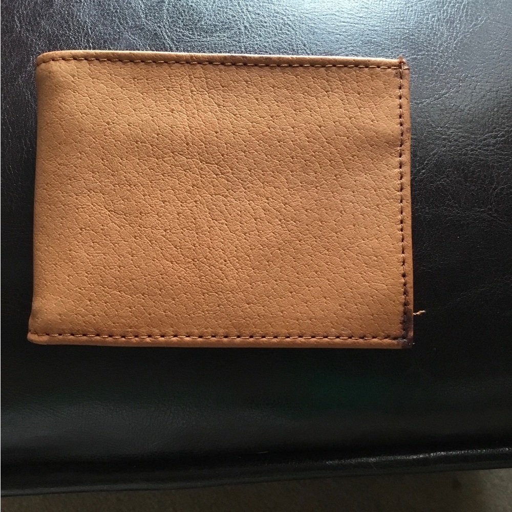 Men’s bifold wallet